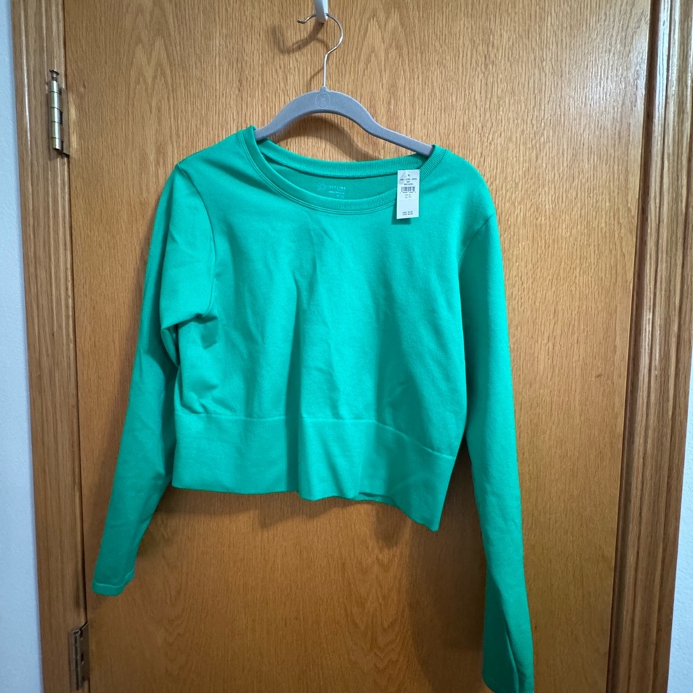 NWT Kelly Green Long Sleeve Topcropped offline xl